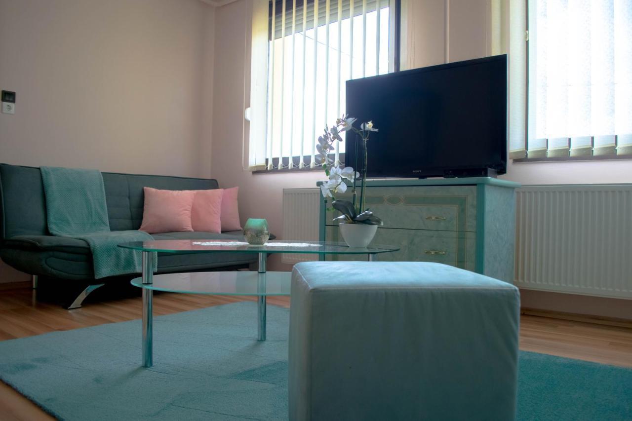 Monika Vendeghaz Hotel Mórahalom Екстериор снимка